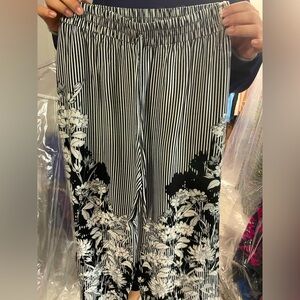 Flower Designed Professional Pantsuit